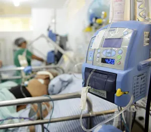 Enfermagem: Procedimentos técnicos em UTI